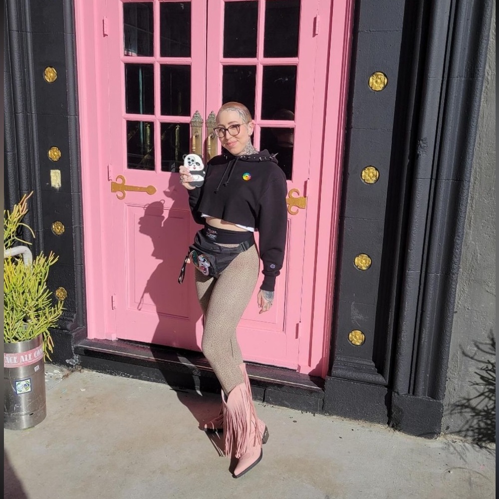Meet your Posher, Stephanie